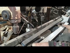 สไตล์ยุโรป 1.8M หลอดเหล็กรั้วความปลอดภัย โลหะ Palisade รั้วแผ่น