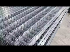 ขาวเคลือบผสมผสานรั้ว Mesh กว้าง 3D V Mesh รั้ว Bend สําหรับสวน