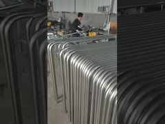 แผงกั้นฝูงชนเพื่อความปลอดภัยในการจราจร ทำจากสแตนเลสสตีล ป้องกันการปีนป่าย แข็งแรงทนทาน